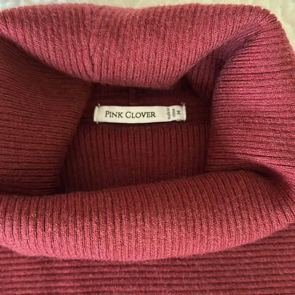 Pink Clover Ribbed Turtleneck Pullover Size M - Picture 5 of 7